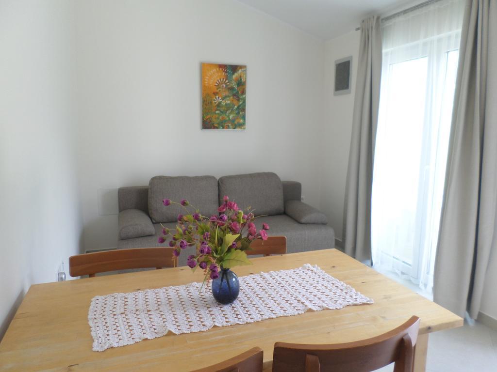 Apartment Jana Stinjan ภายนอก รูปภาพ